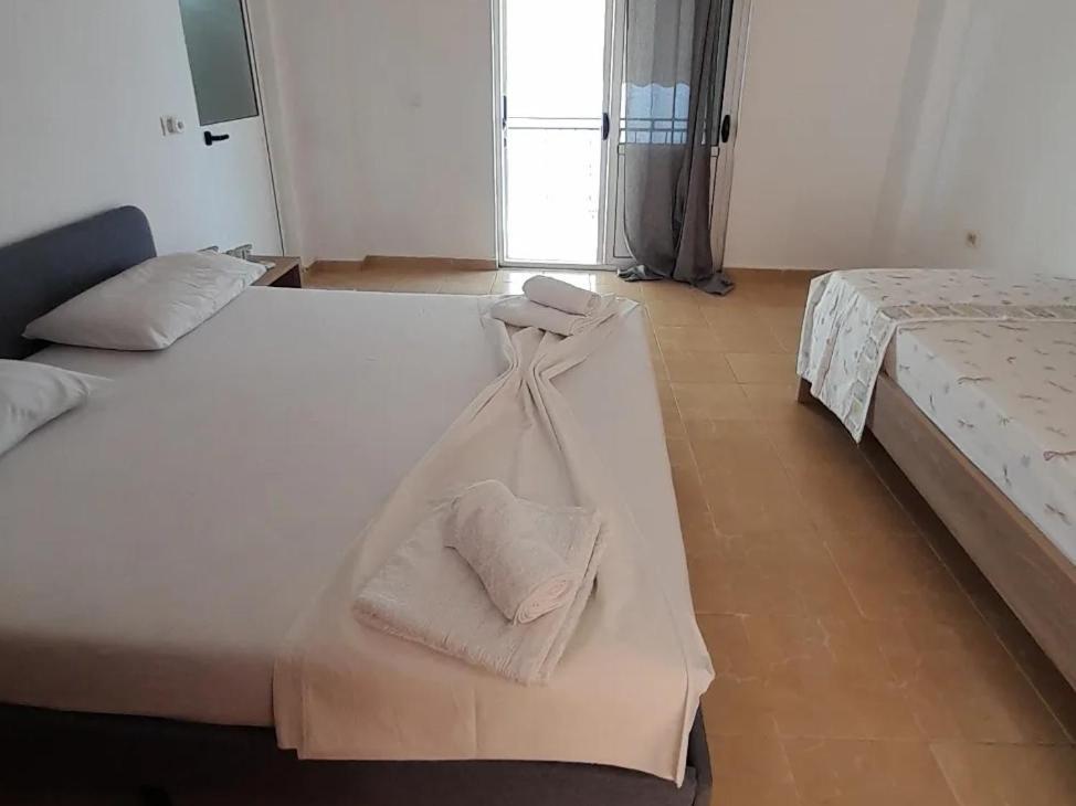 Dim'S Villas Qeparo Kültér fotó