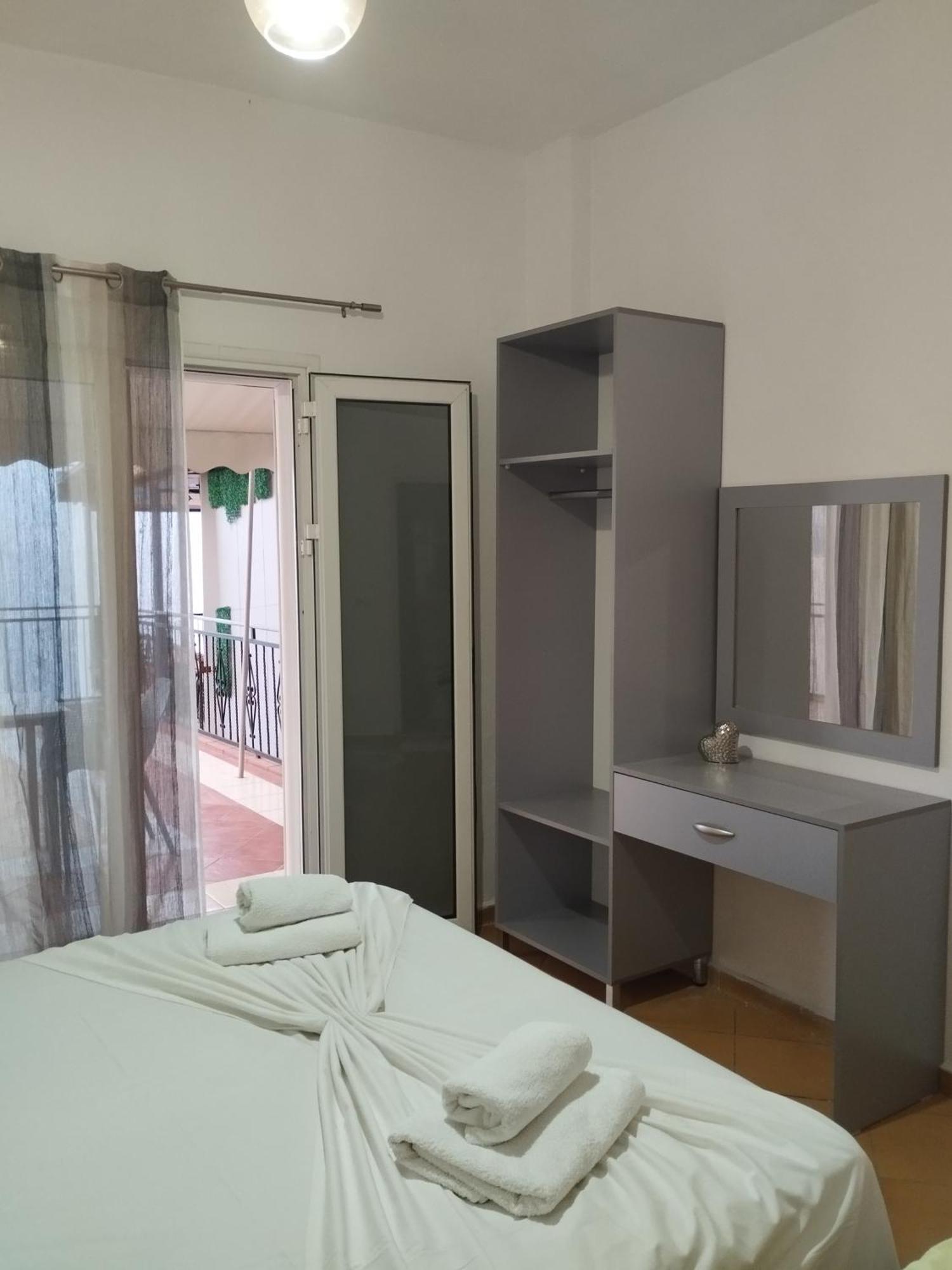 Dim'S Villas Qeparo Kültér fotó