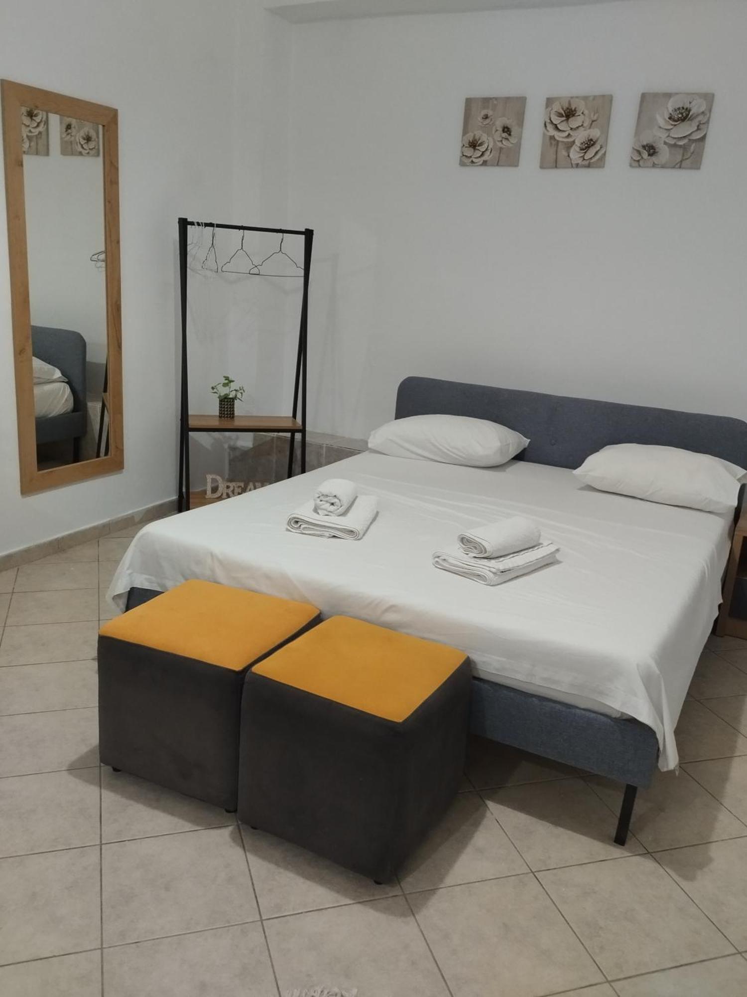 Dim'S Villas Qeparo Kültér fotó